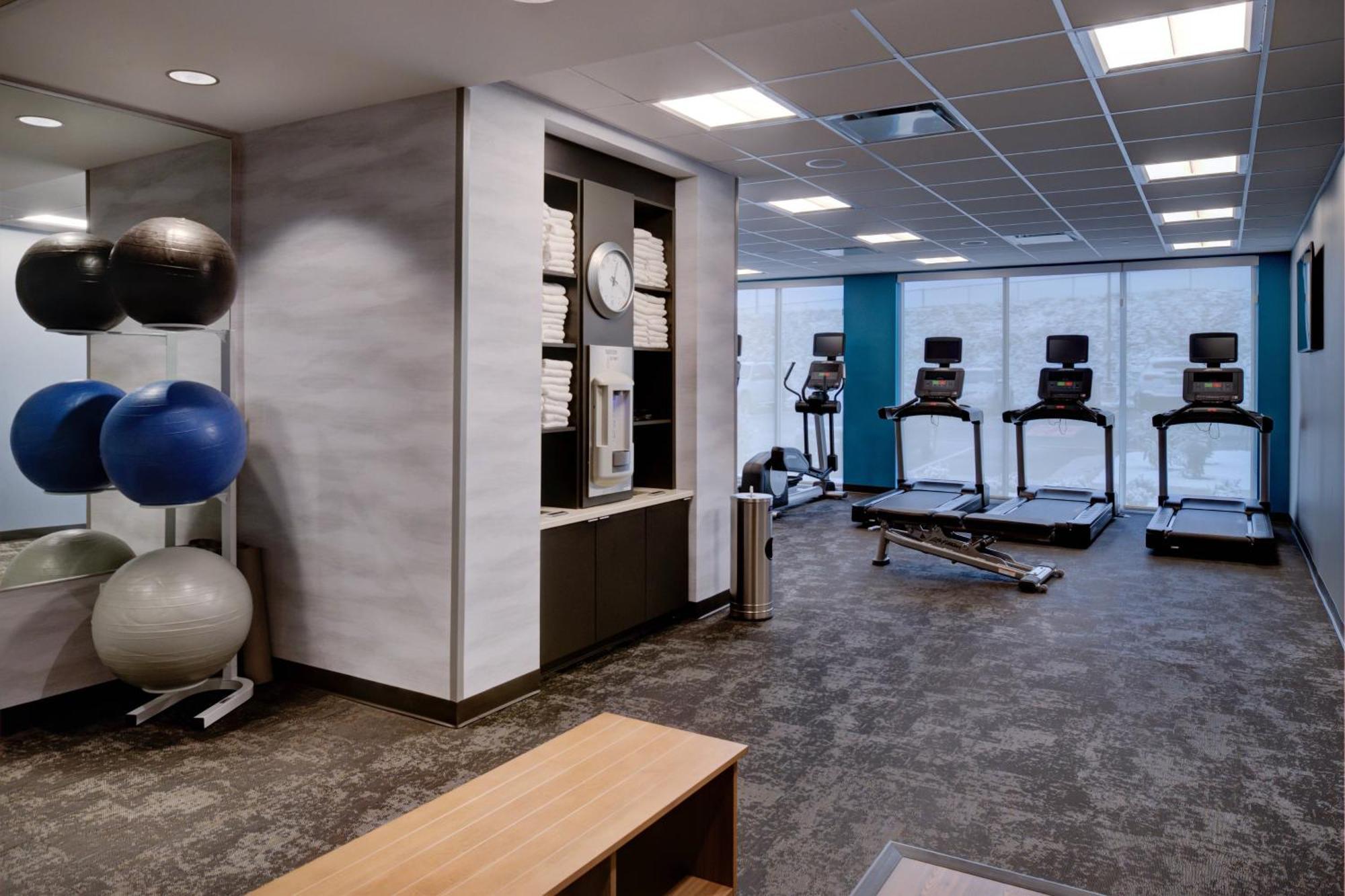Fairfield Inn & Suites By Marriott Staunton Esterno foto